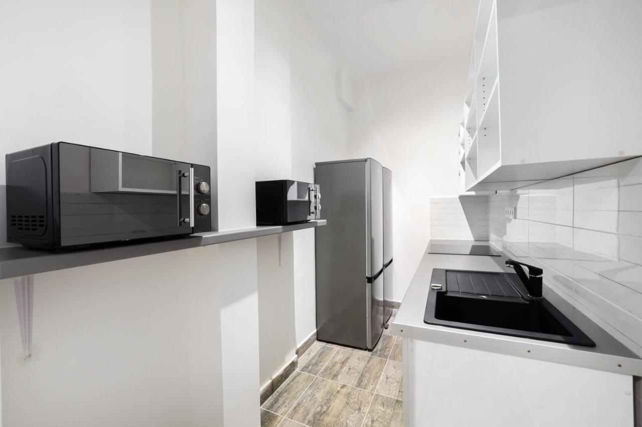 Buda Centre Homes By The Allee Shopping Mall Gasthof *